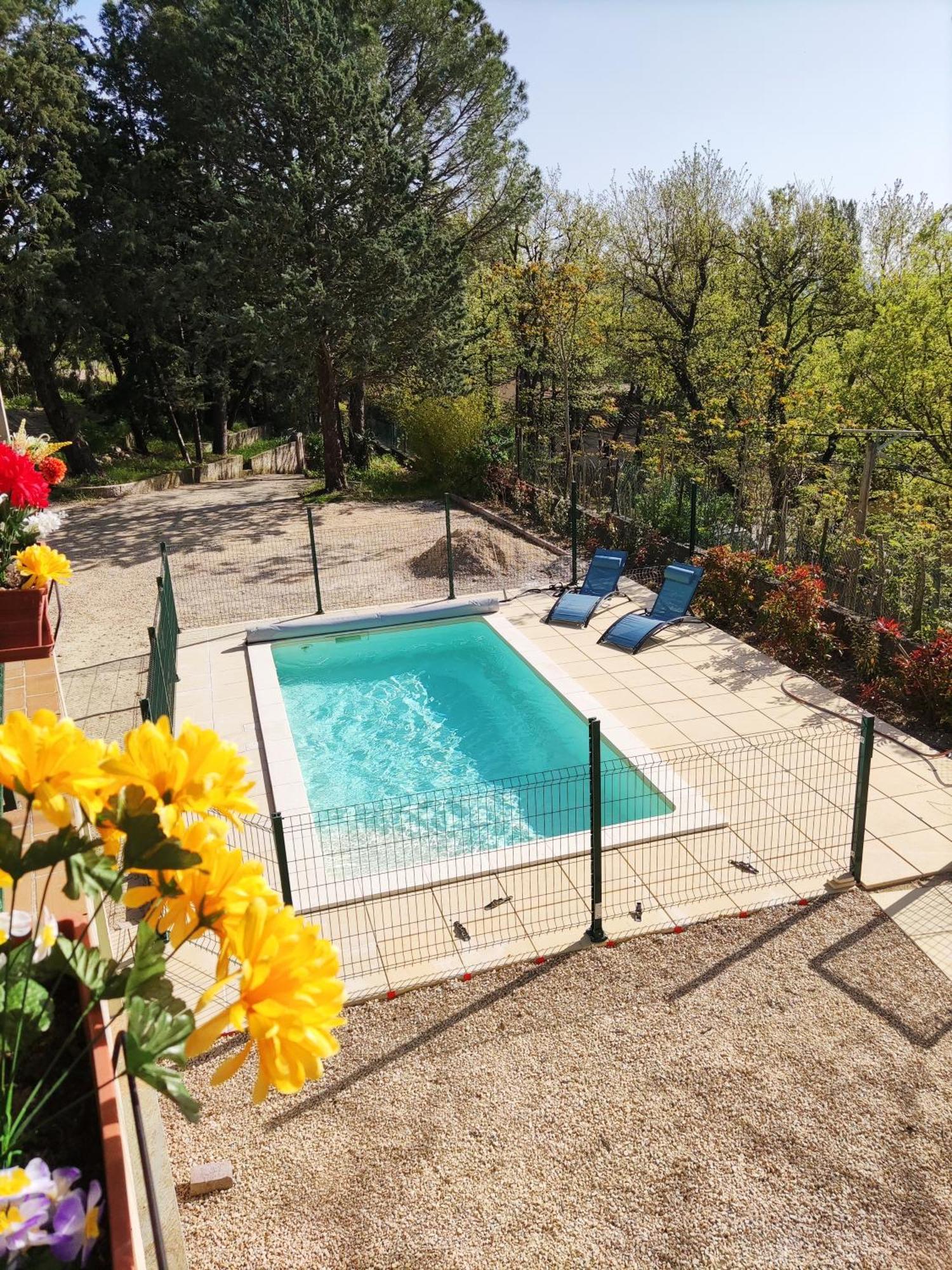 Maison Confortable A Ansouis Dans Le Luberon Ngoại thất bức ảnh